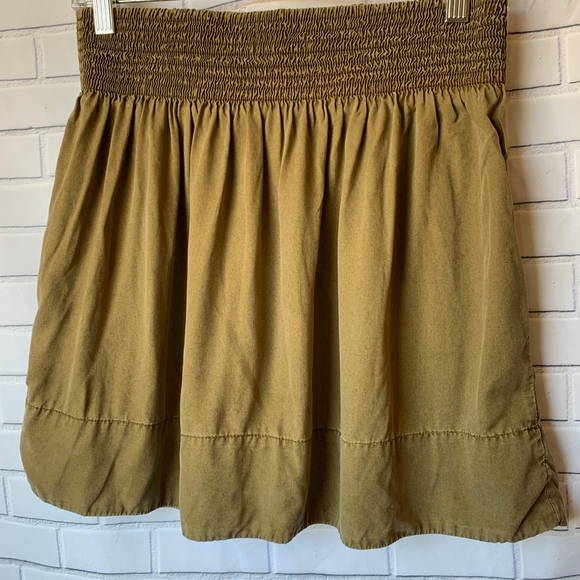 Zara Basic Distressed Khaki Mini Skirt Size M - Picture 2 of 3